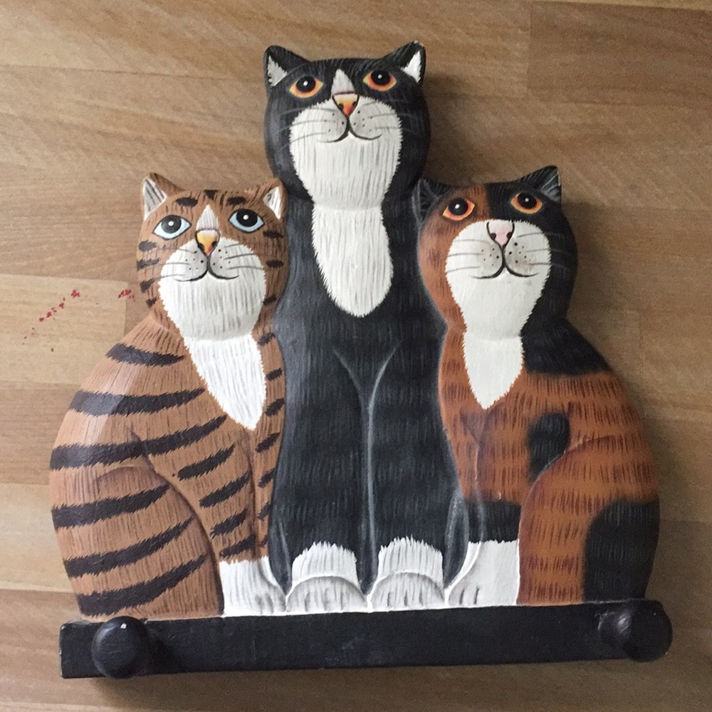 Cat wall hanger